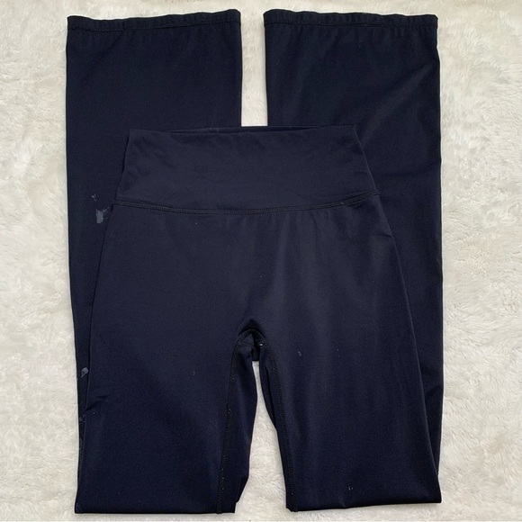 Lululemon Women's Black Flare Leg Mid Rise Leggings Size Small - Picture 9 of 9